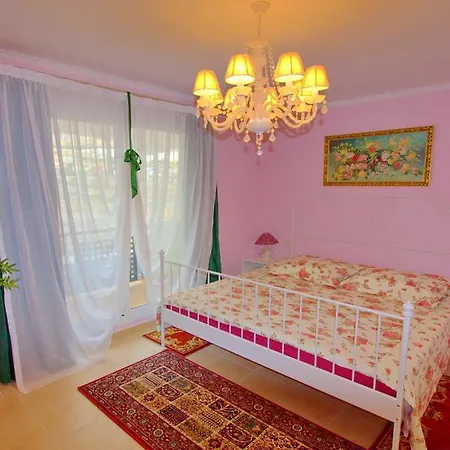 Oasis Fanabe I Apartment *